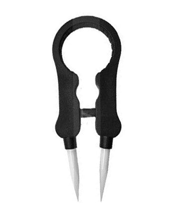 The Coil Master Ceramic Vape Tweezers are revolutionary and multifunctional tools for vapers who love building their own coils in their RDA's, RTA's, RDTA's and more! The Coil Master tweezers are a perfect tool with ceramic heat-consistence tweezers on the one end and a wrench on the other. London Vape House